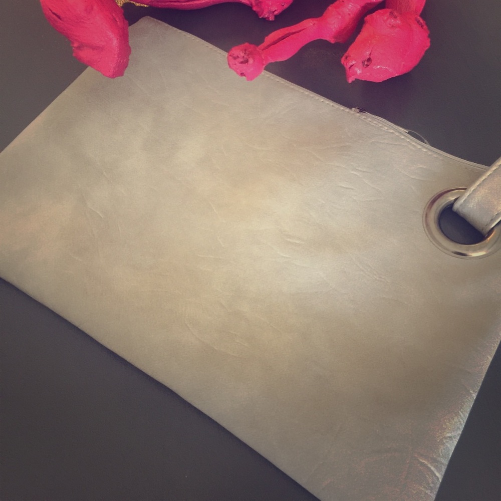 Faux Leather Clutch!!
